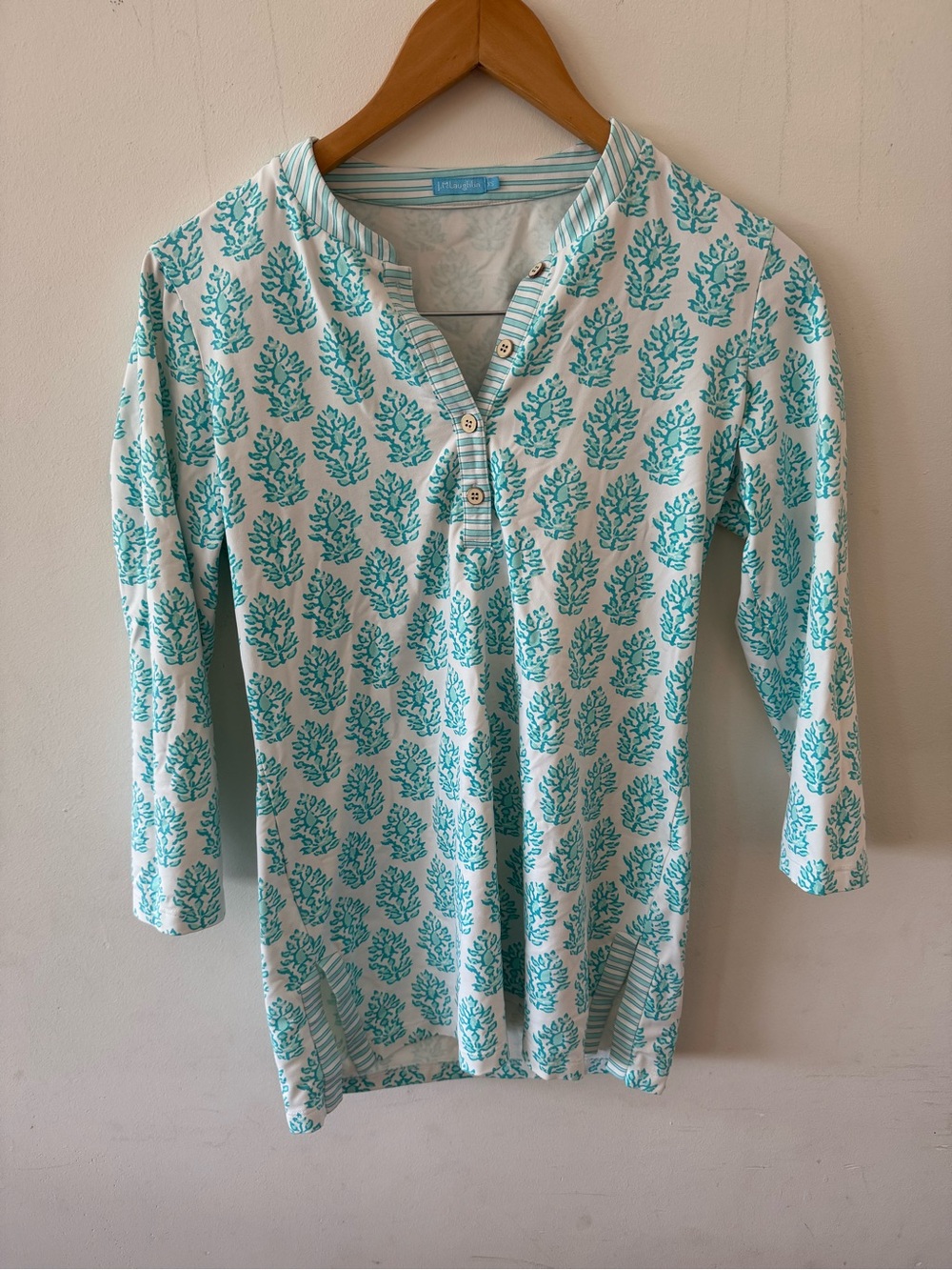 J. McLaughlin White and Turquoise Printed Henley Tunic, athletic material, XS